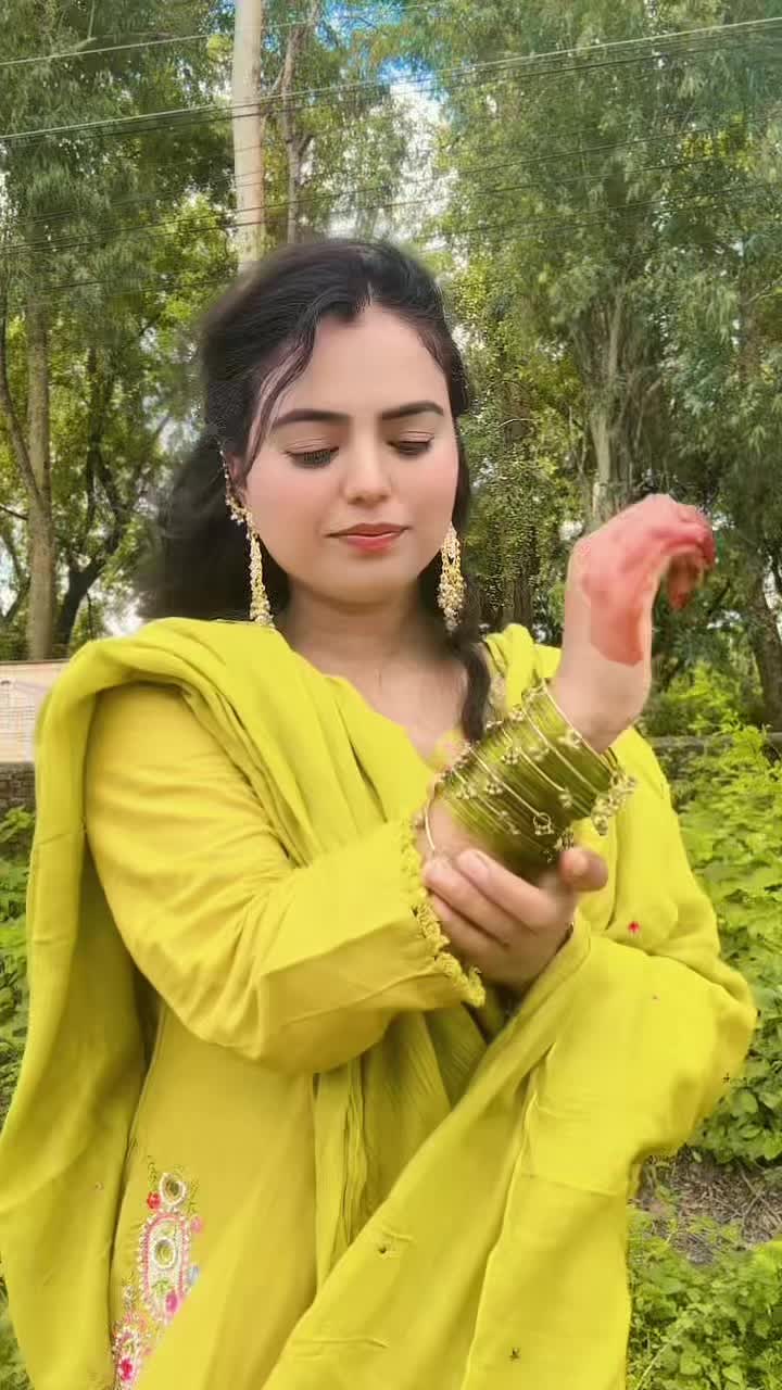 @Aneeta🖤
