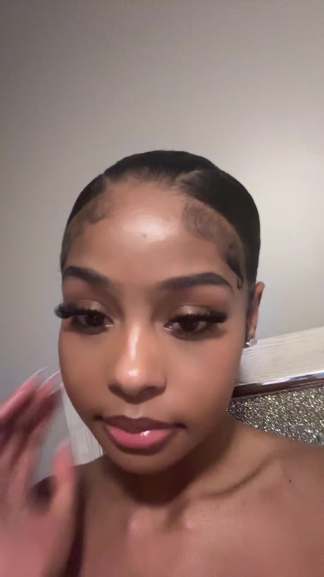 @chloe