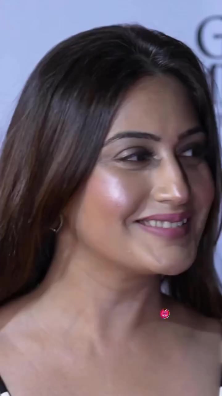 @🍂Surbhi Chandna🍂