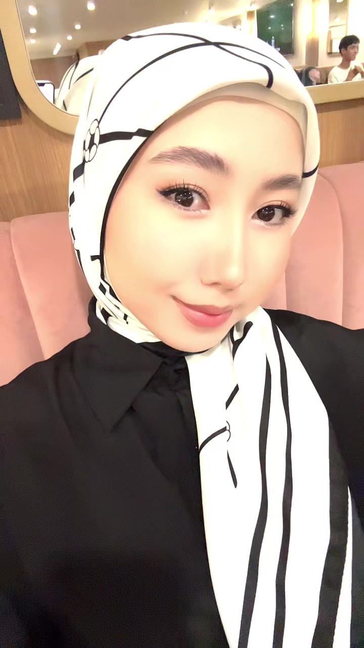 @adaiqyz_
