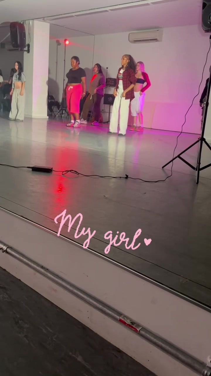 @PrettyBlkIce🦋ASMR