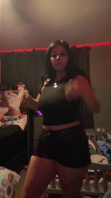 @Anyssa๐๐บ๐