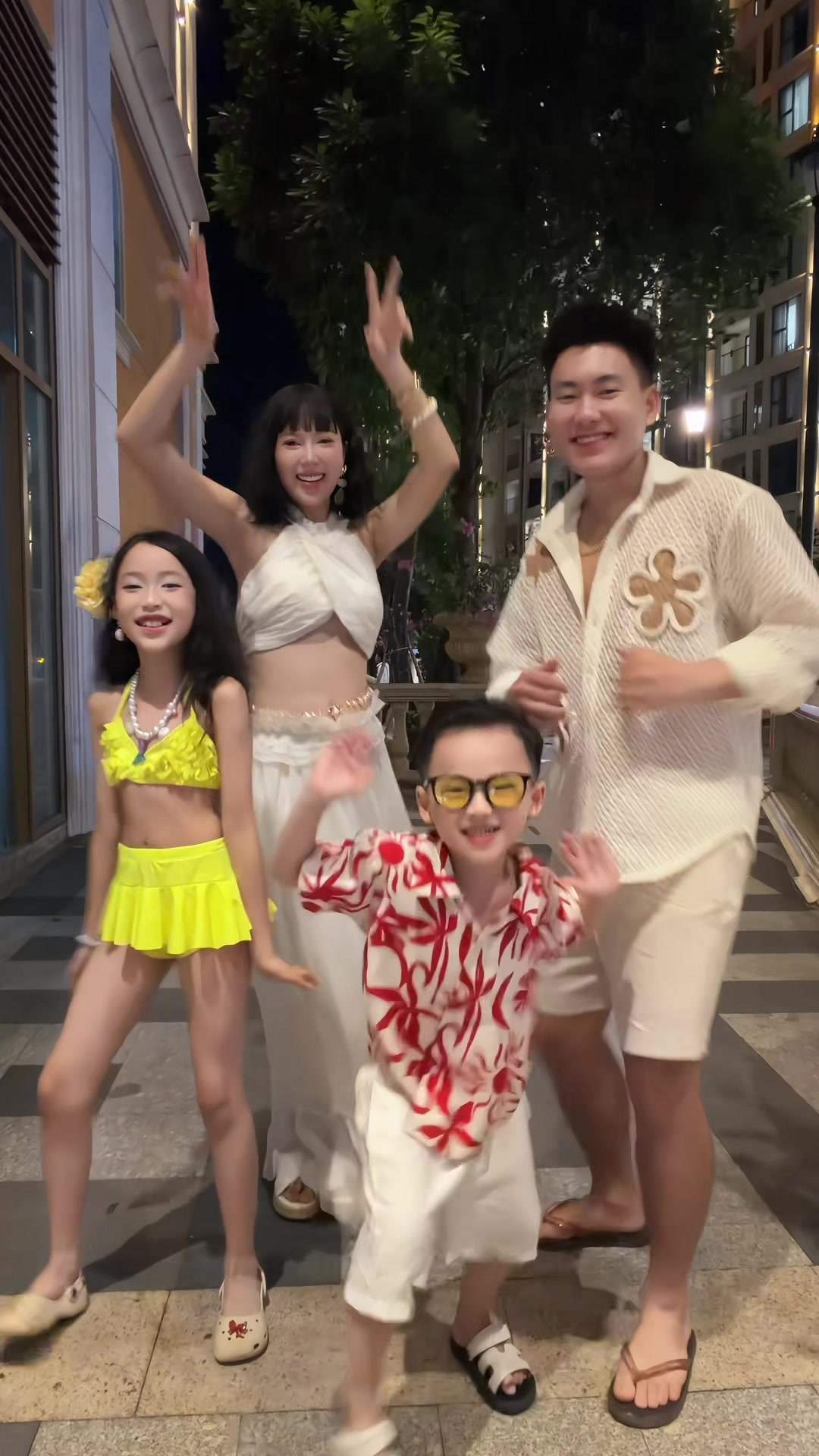 @Nguyễn Ch&acirc;m Anh