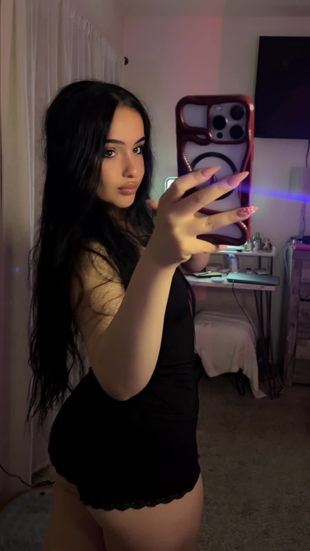 @lililuvsy0u