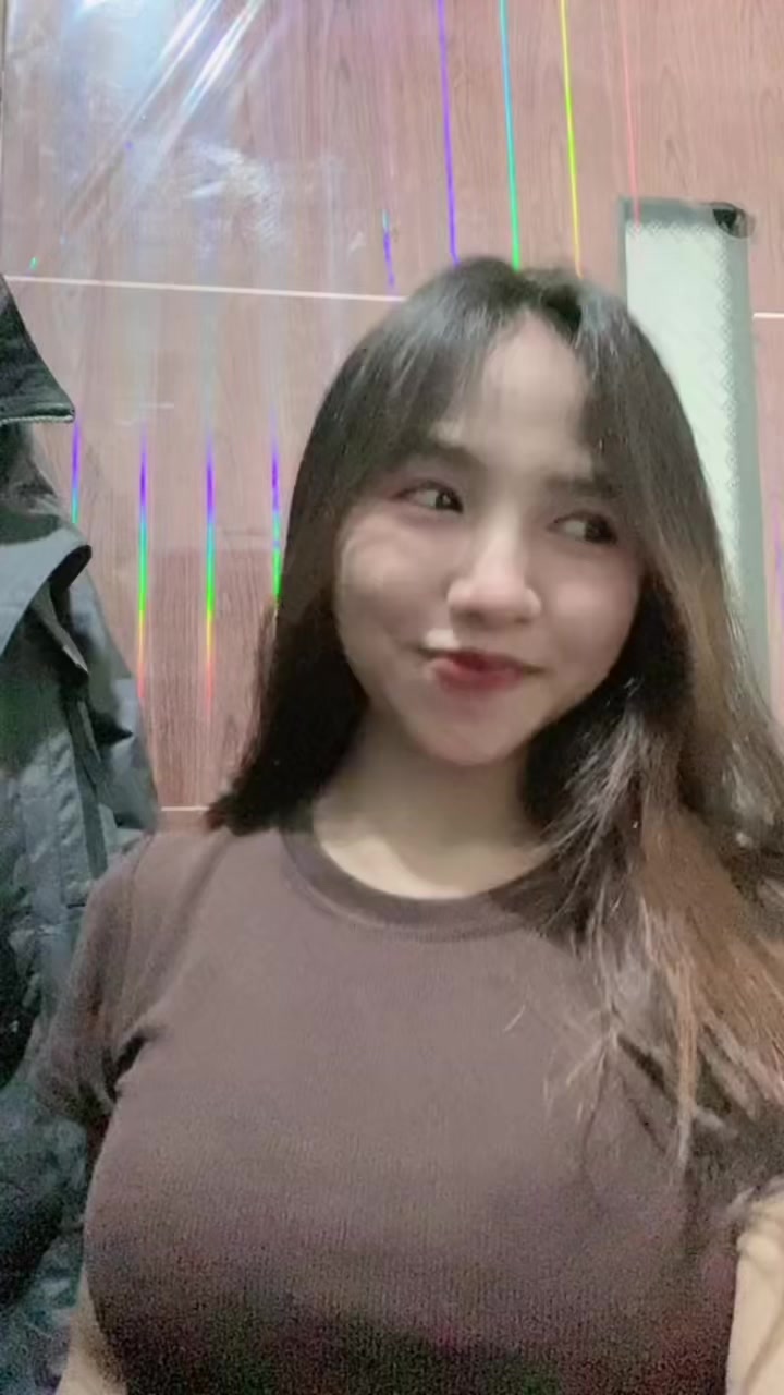 @lylyy