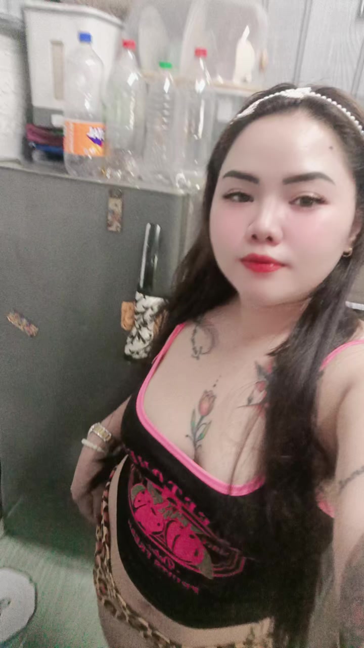 @elizalyn