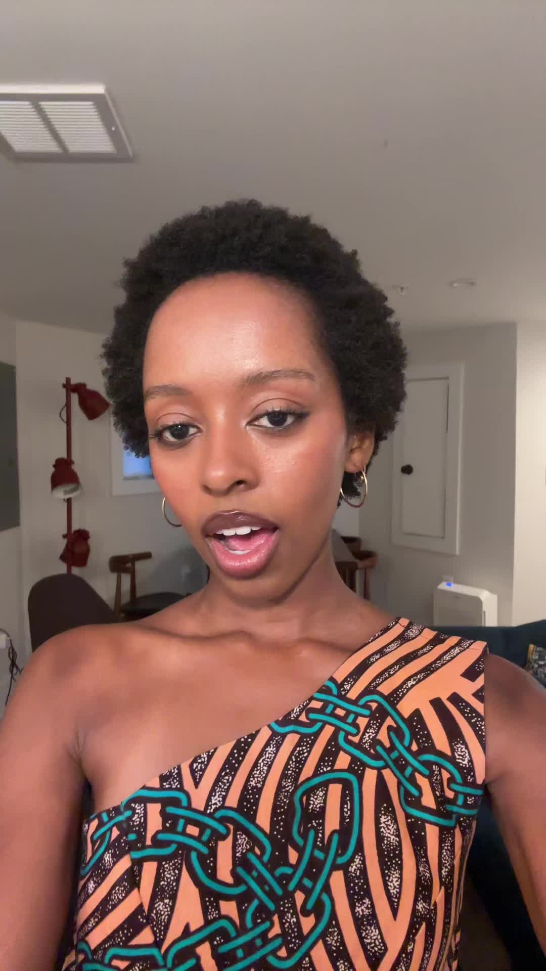 @Uwera
