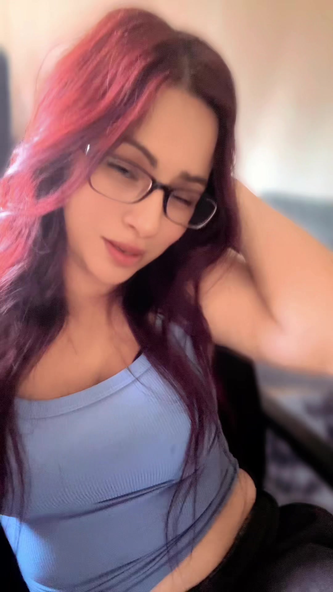 @KittynIza