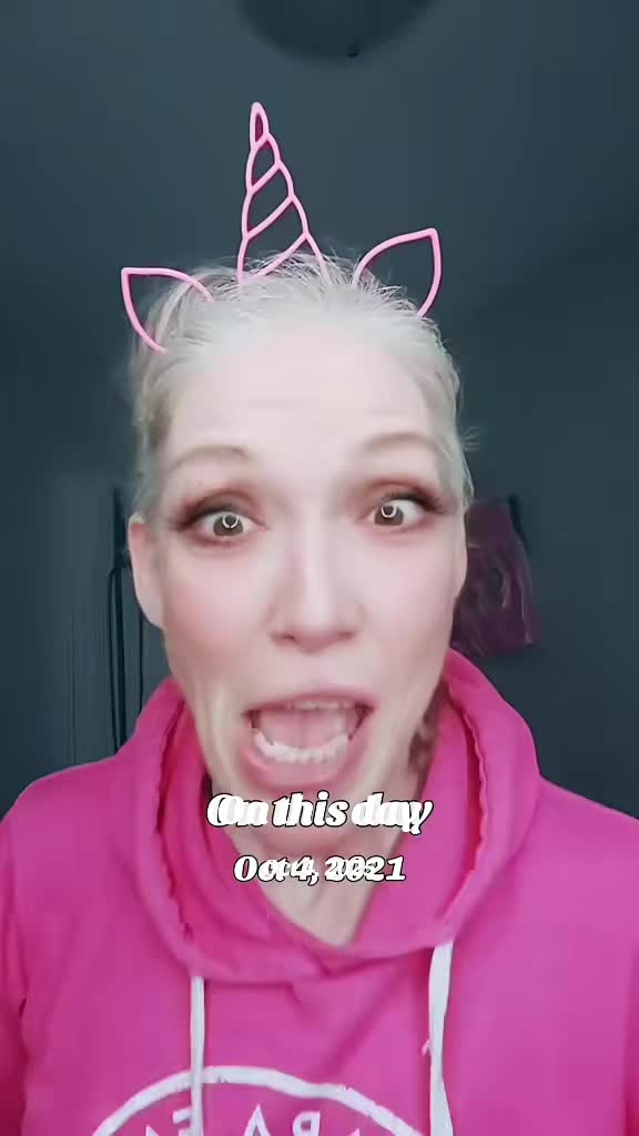 @Rebecca March 🇨🇦🇨🇦🇨🇦