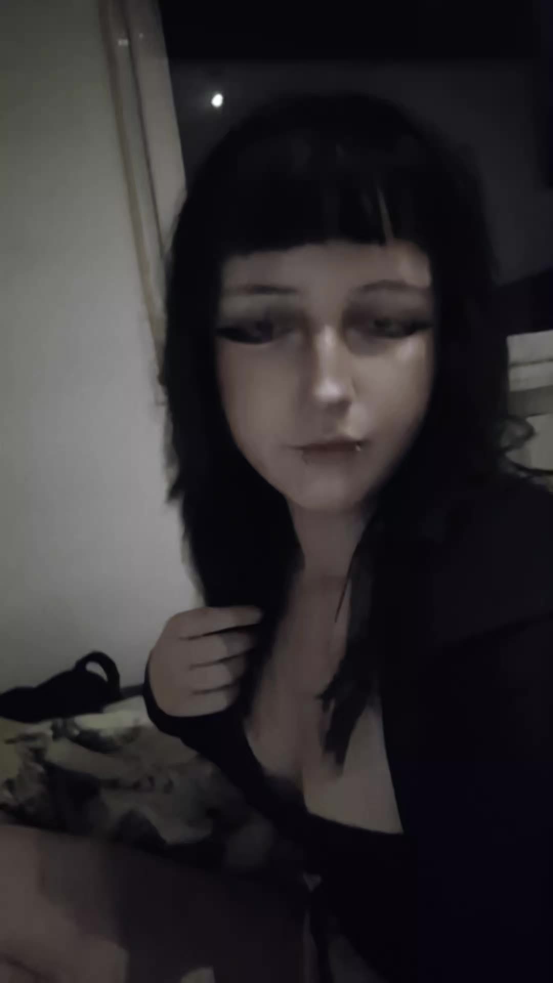 @🖤 виола 🖤