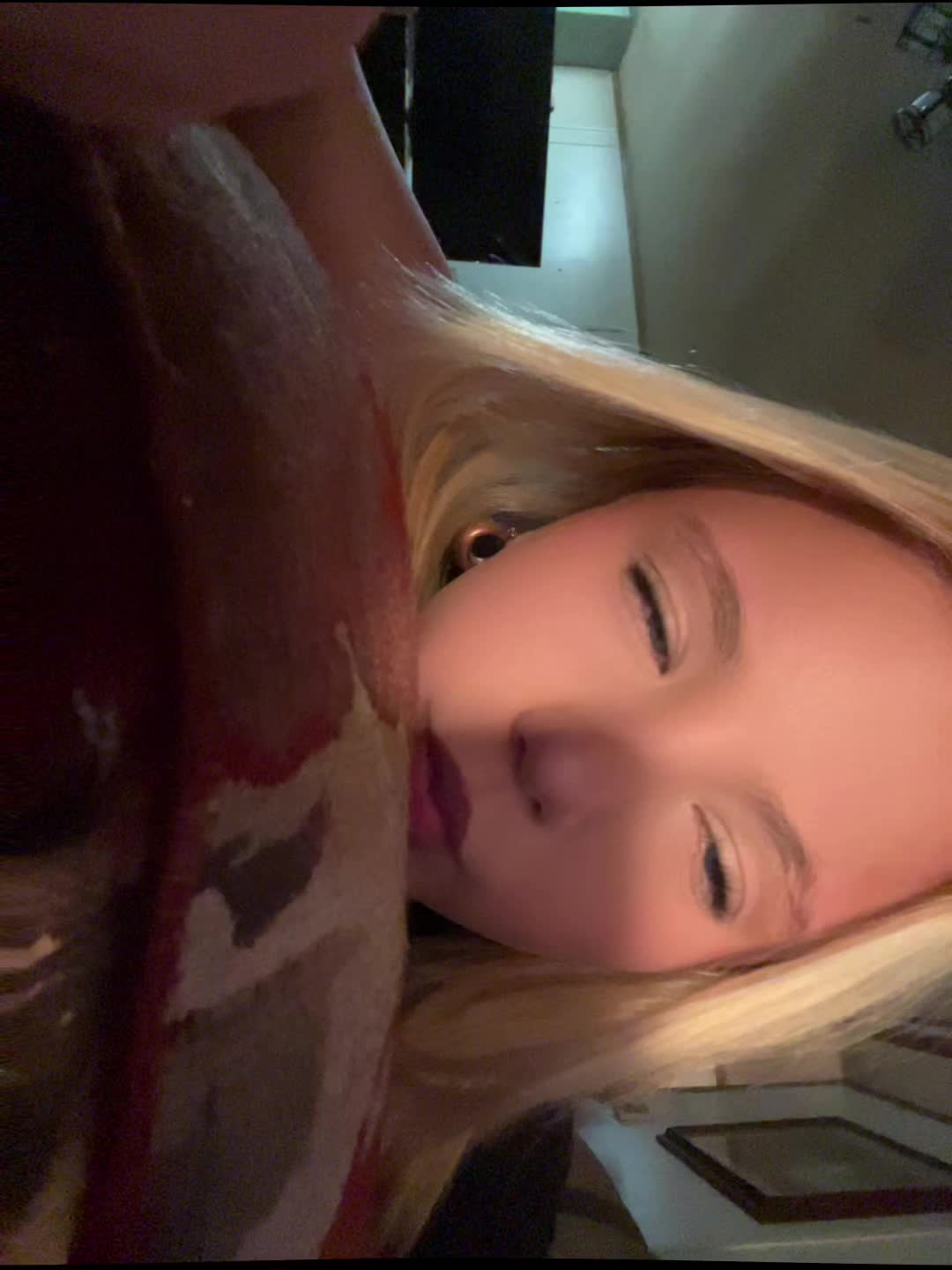 @👸🏼