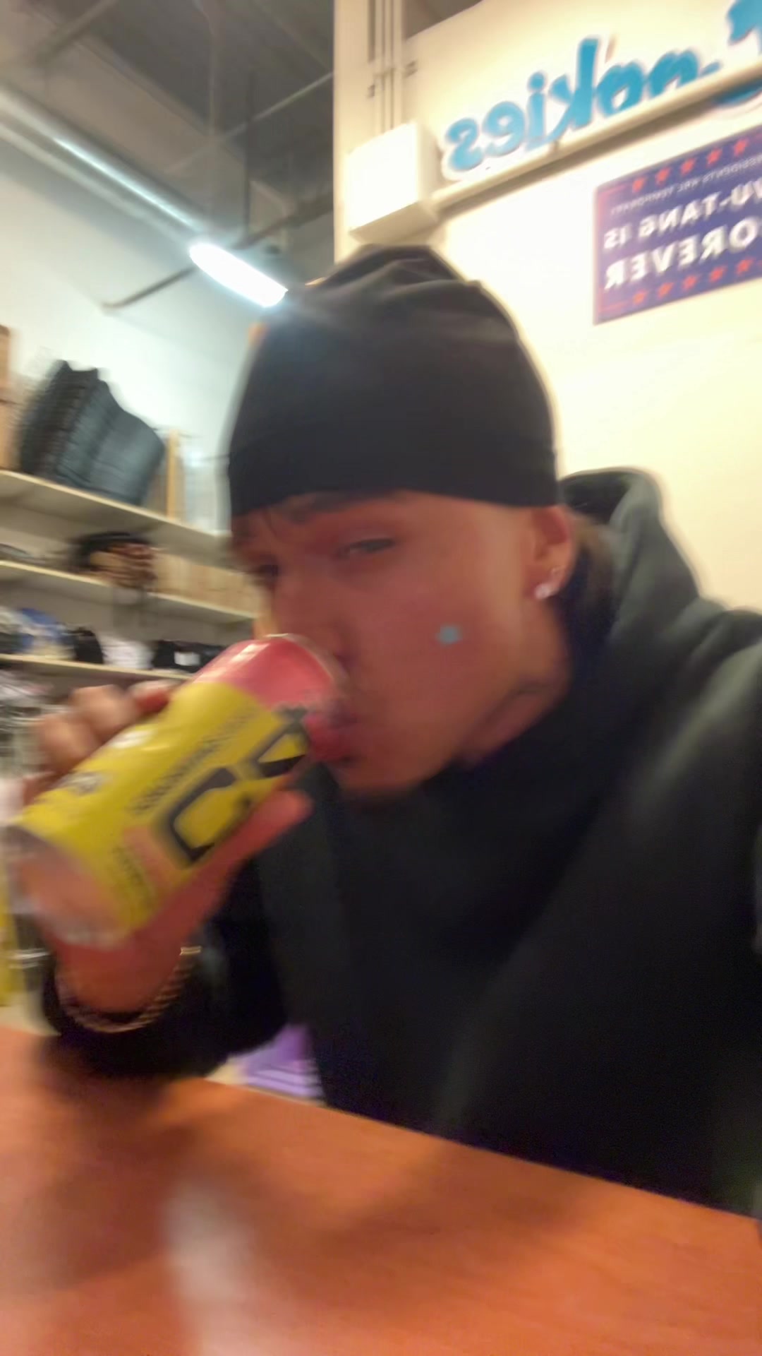 @morefonz2x