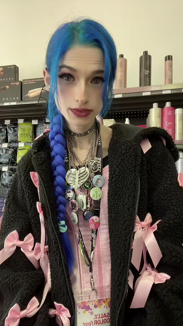 @Quirky_cosplays