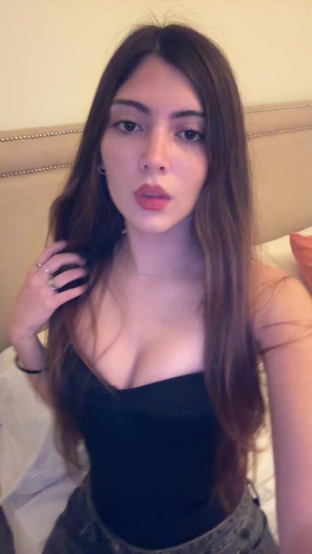 @Morena ✟