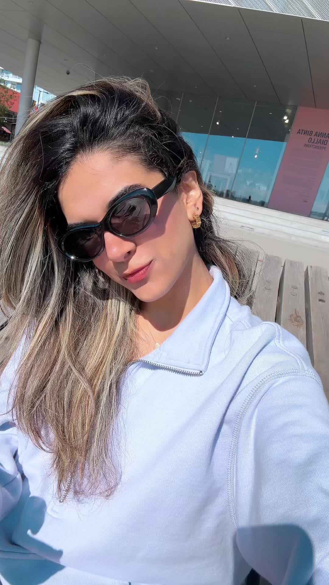 @Niousha