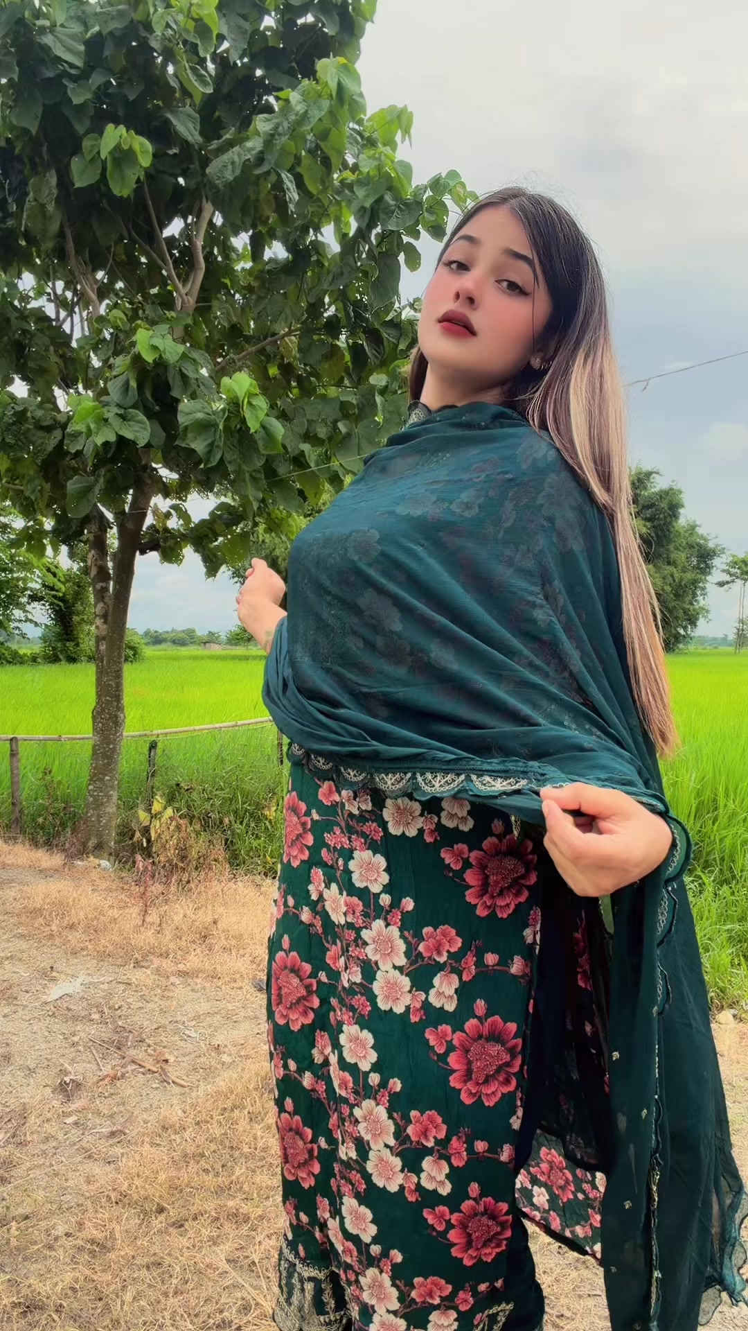 @Moon🌙🇳🇵