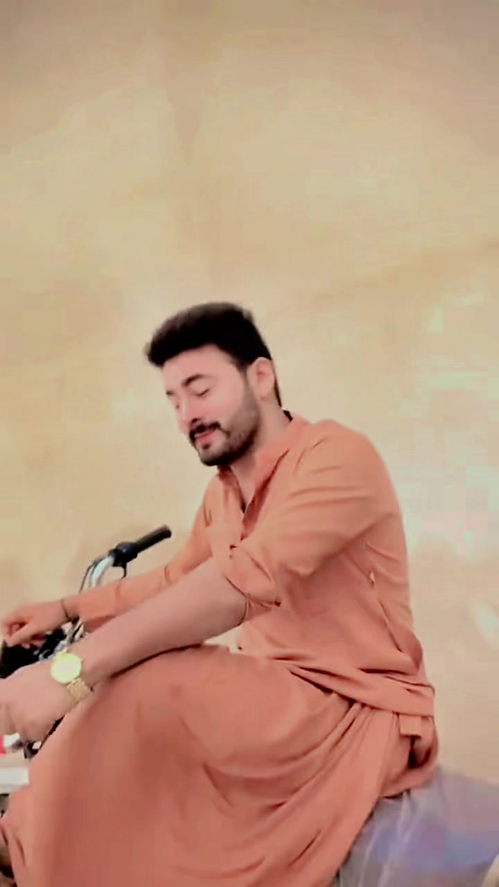 @🎱ZAMEER 🎗️