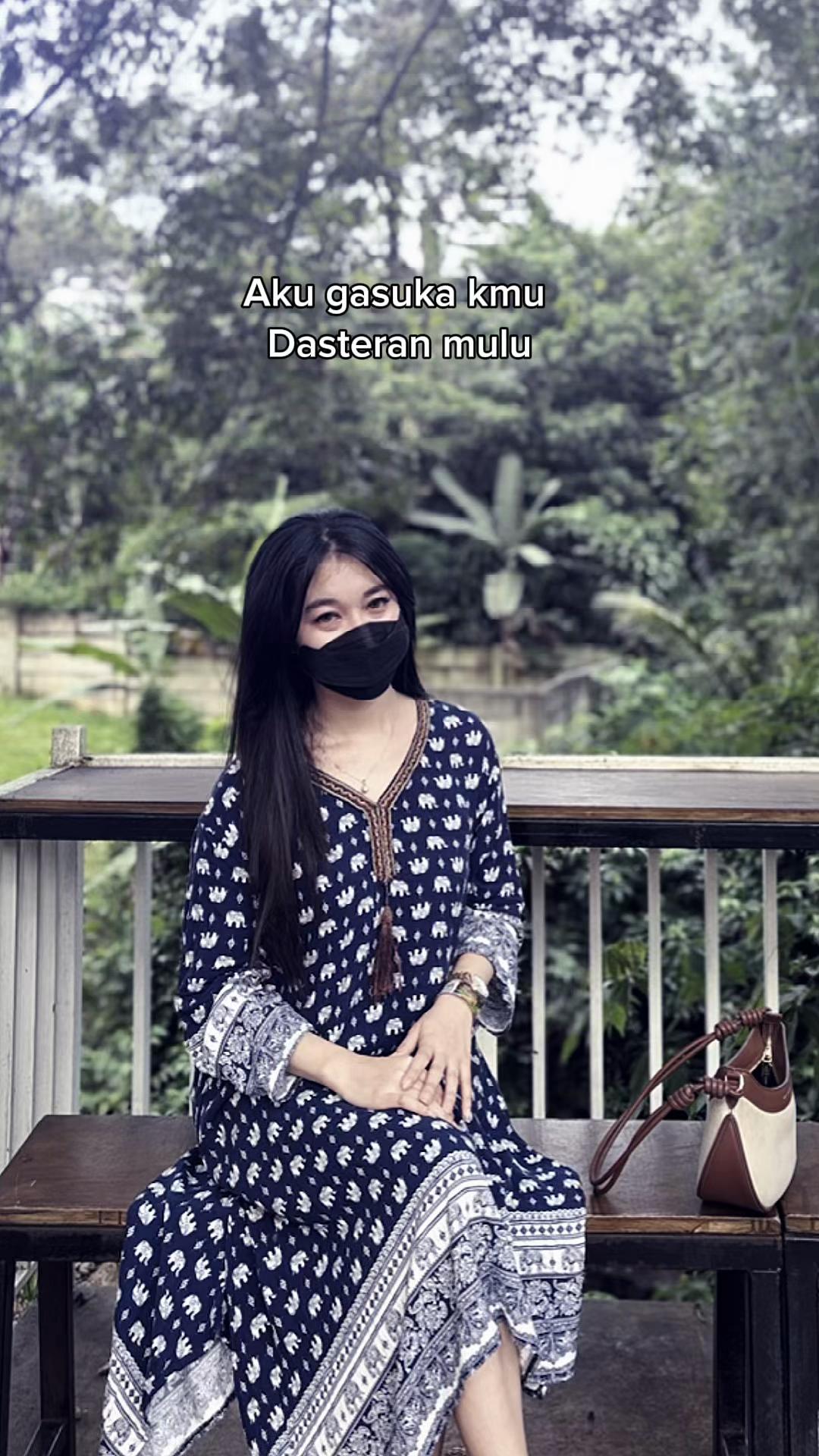 @Dewi