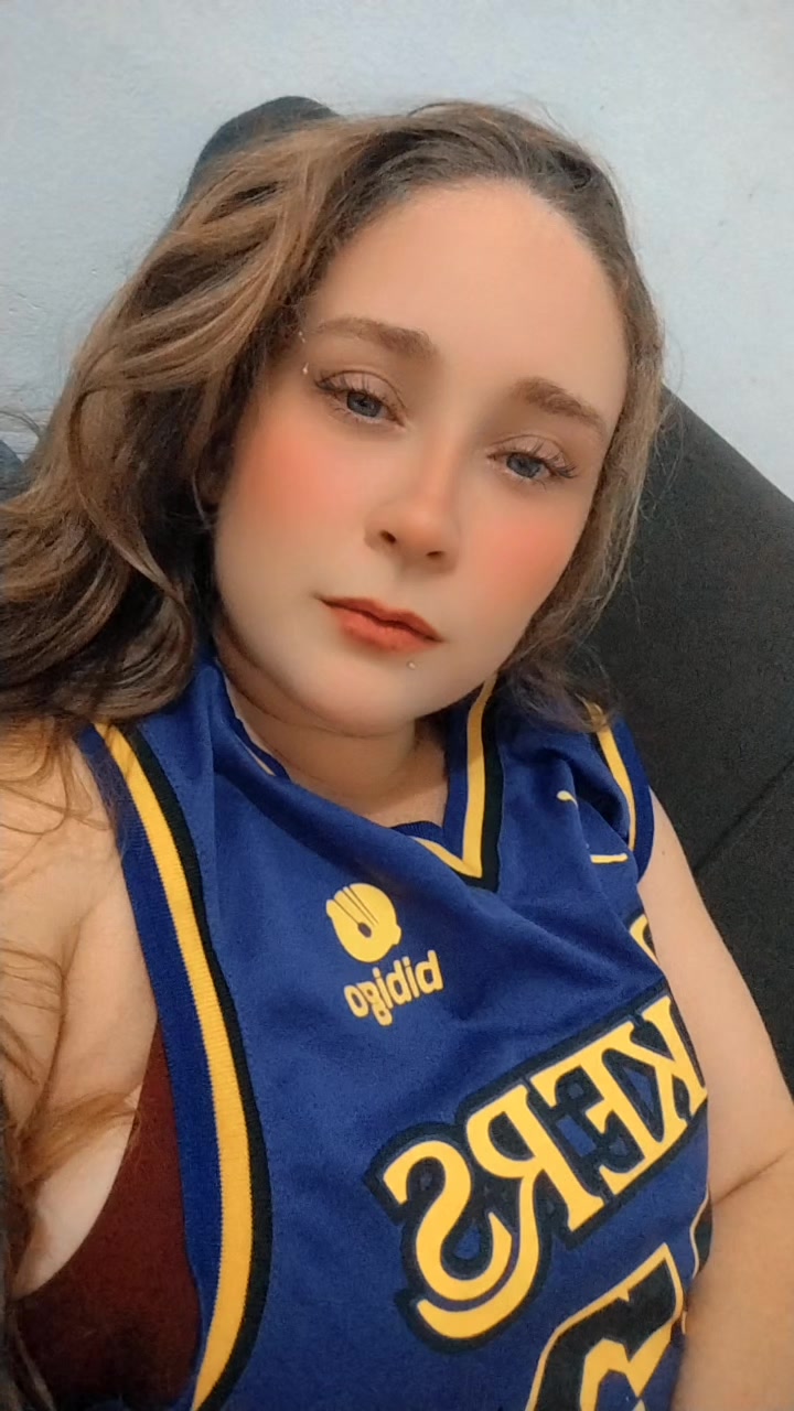 @Loraah 🍁