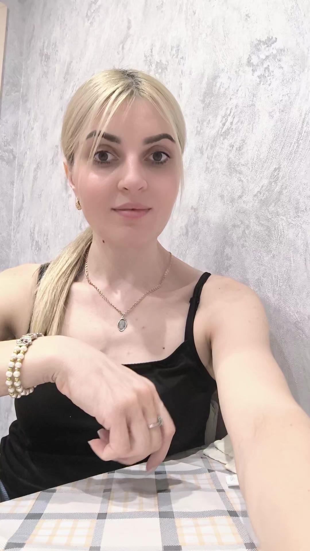 @lena