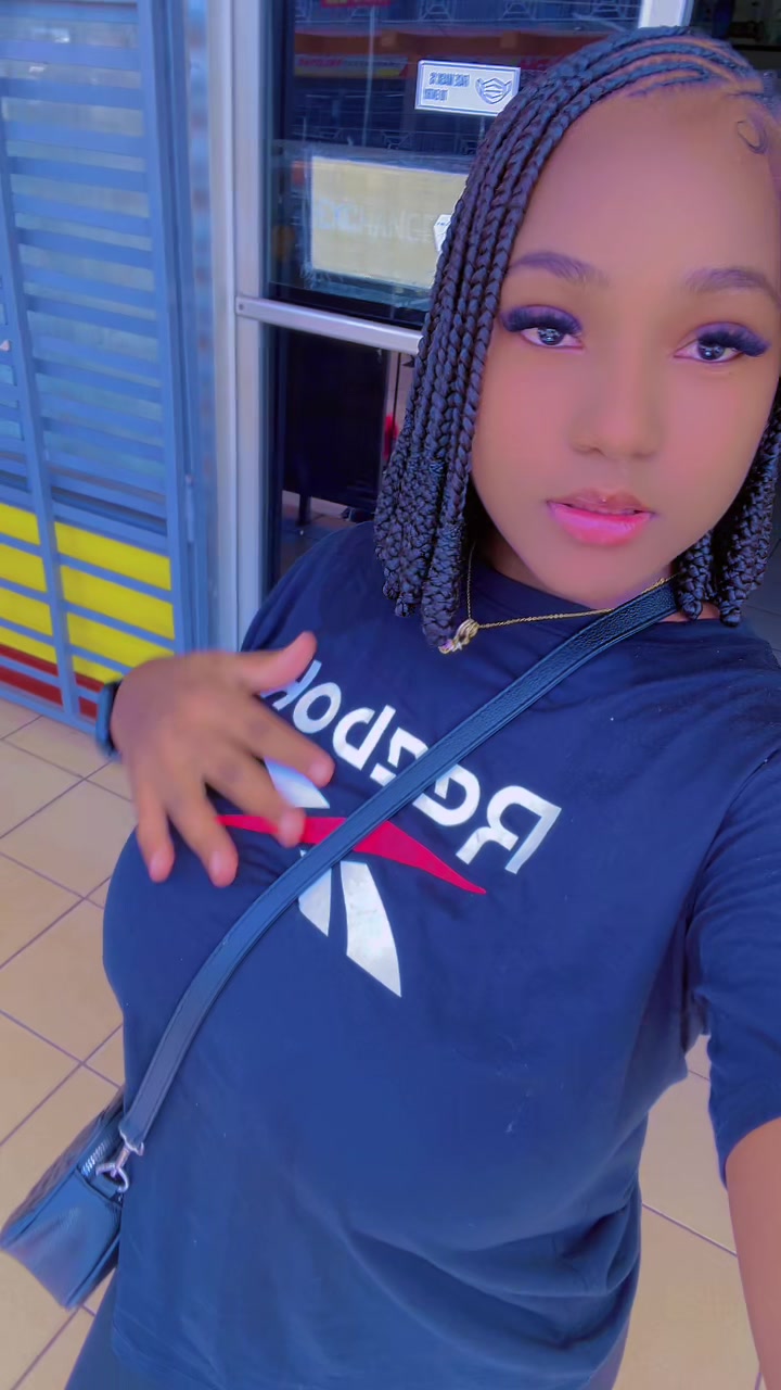 @_boujeesimone