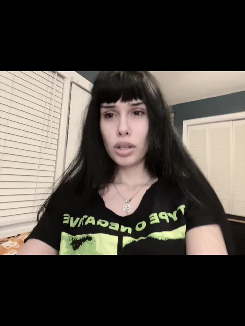 @Maria🦇