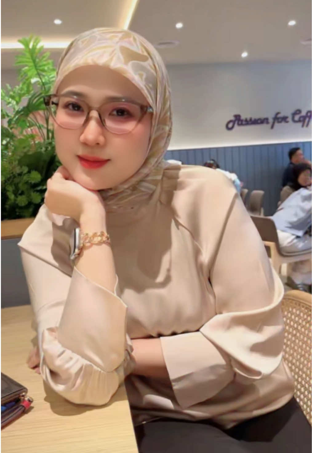 @Hawa Moja🦋