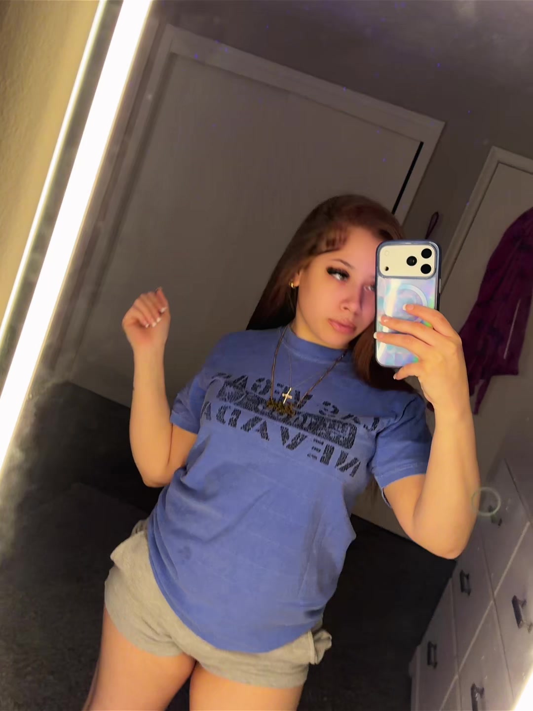 @izzybeezy