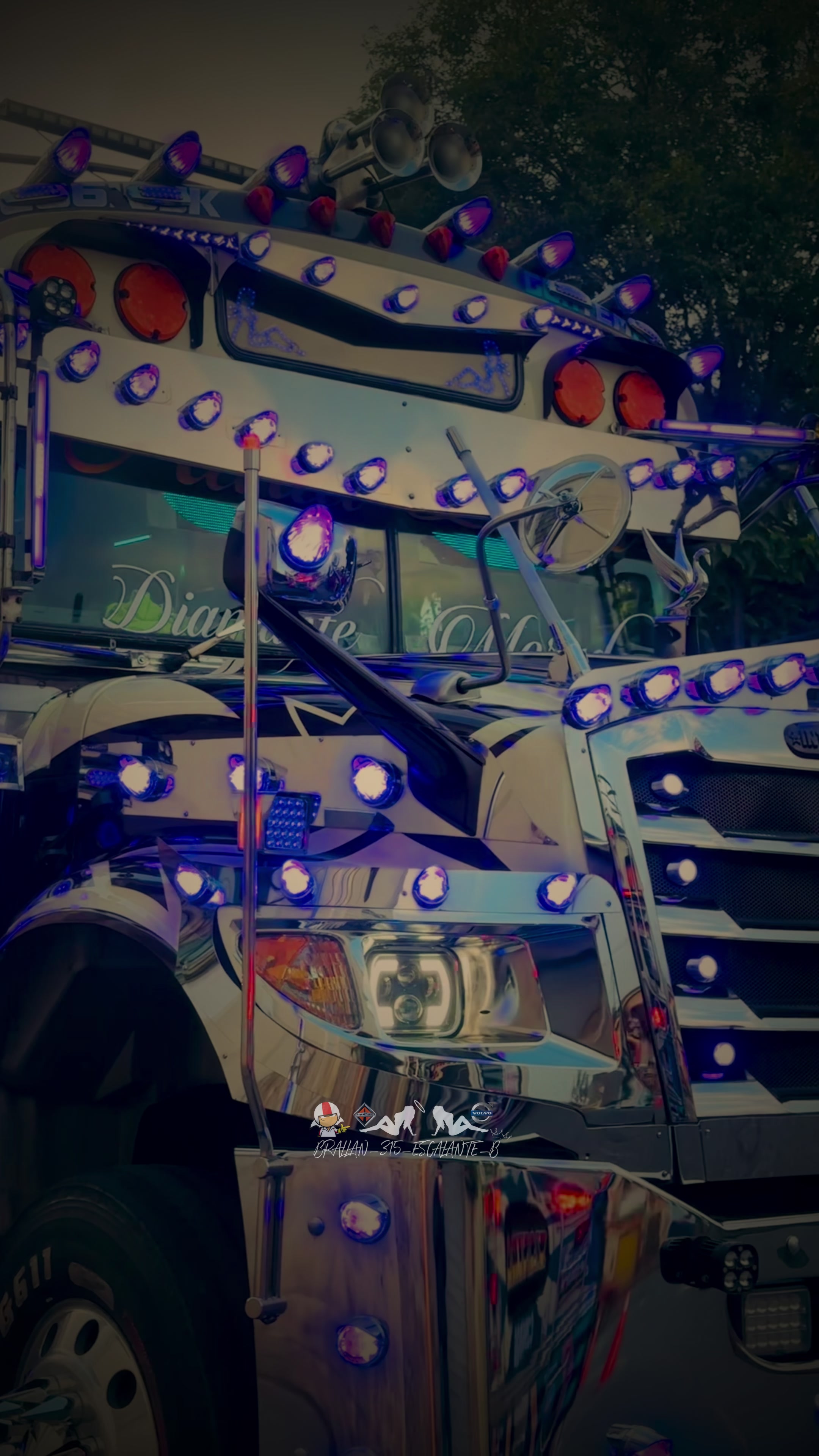@𝔅𝔯𝔞𝔩𝔩𝔞𝔫𑁤.ᐟ