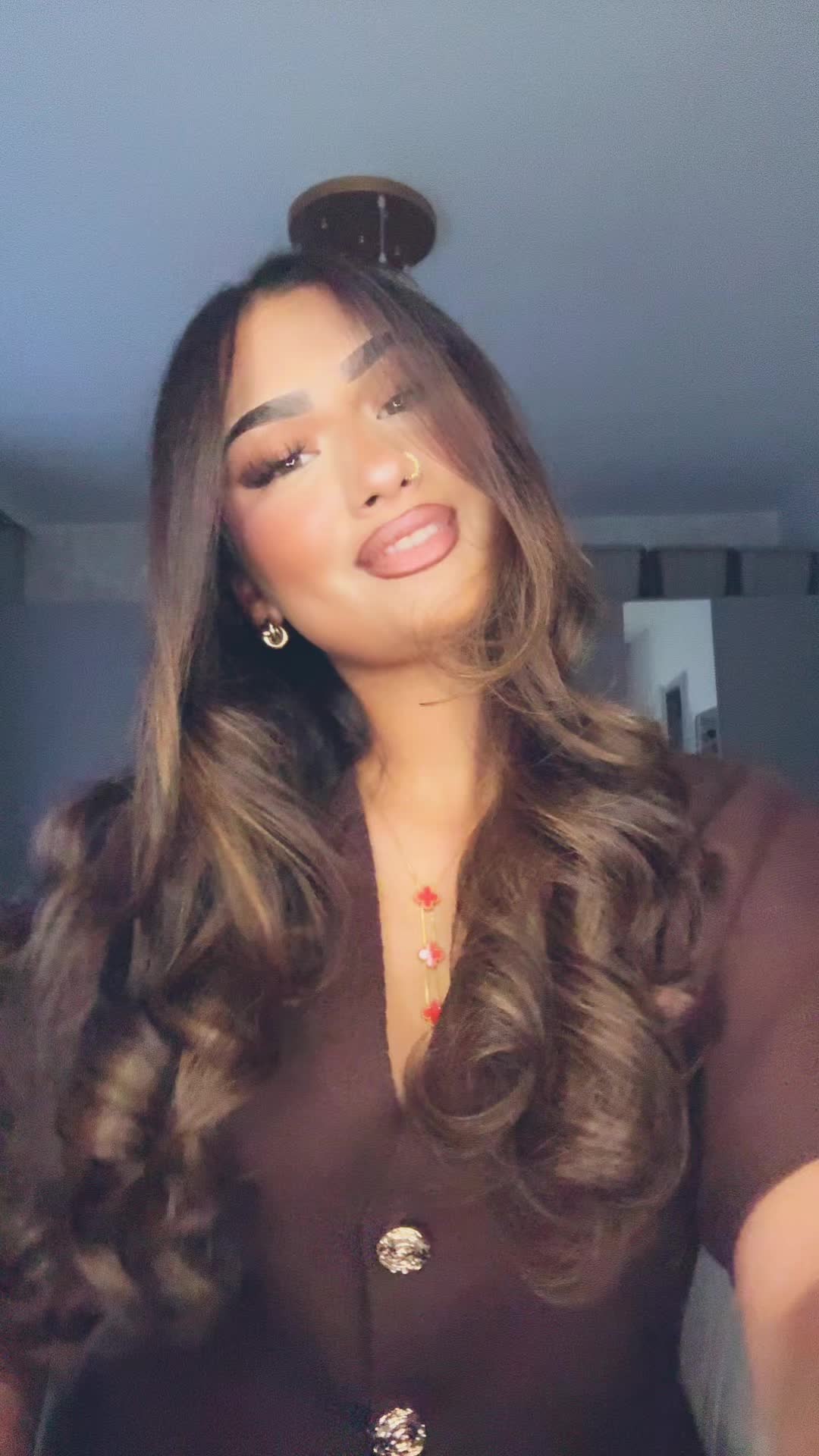 @𝐸🌺