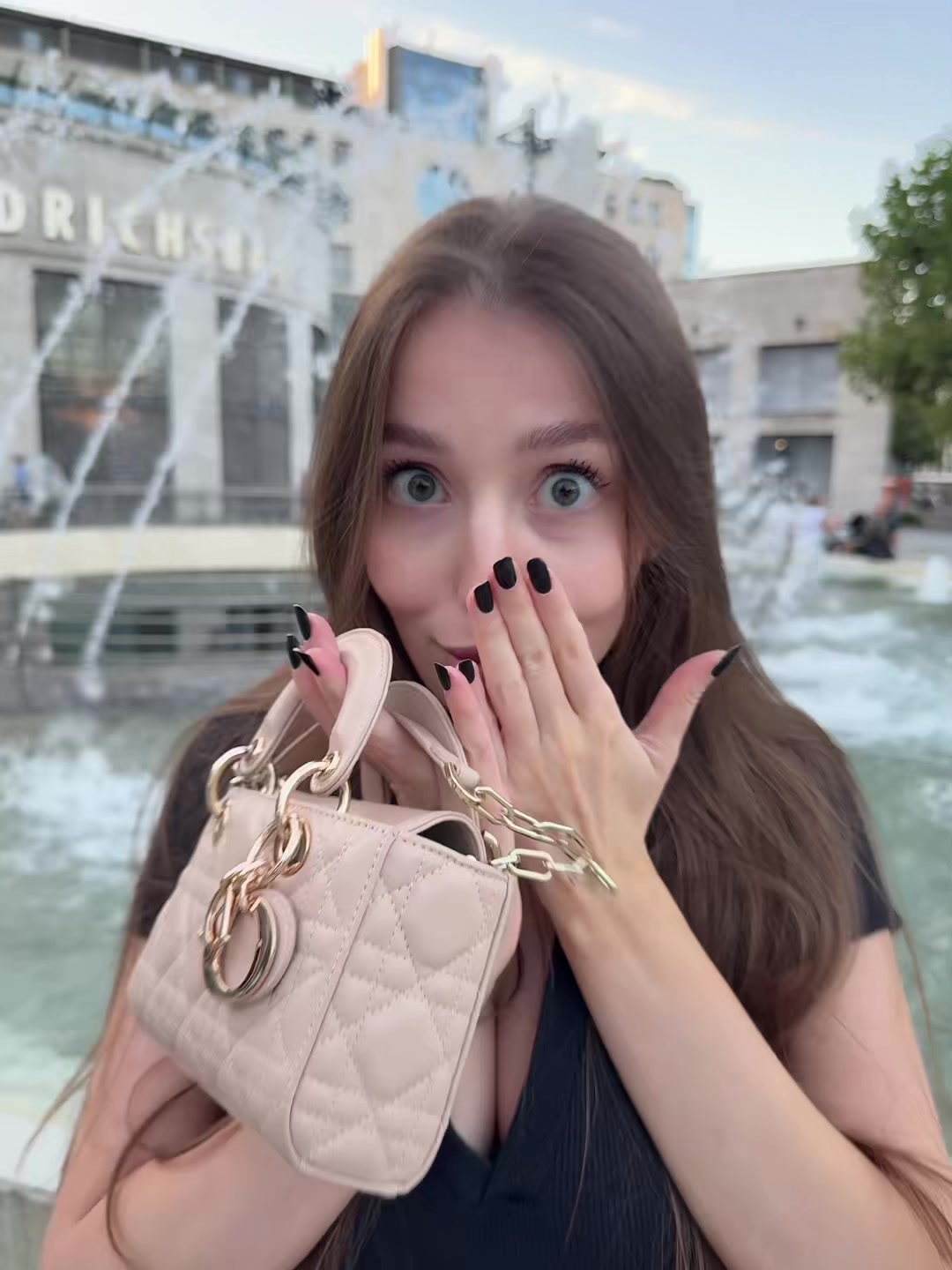 @алинка лама берг