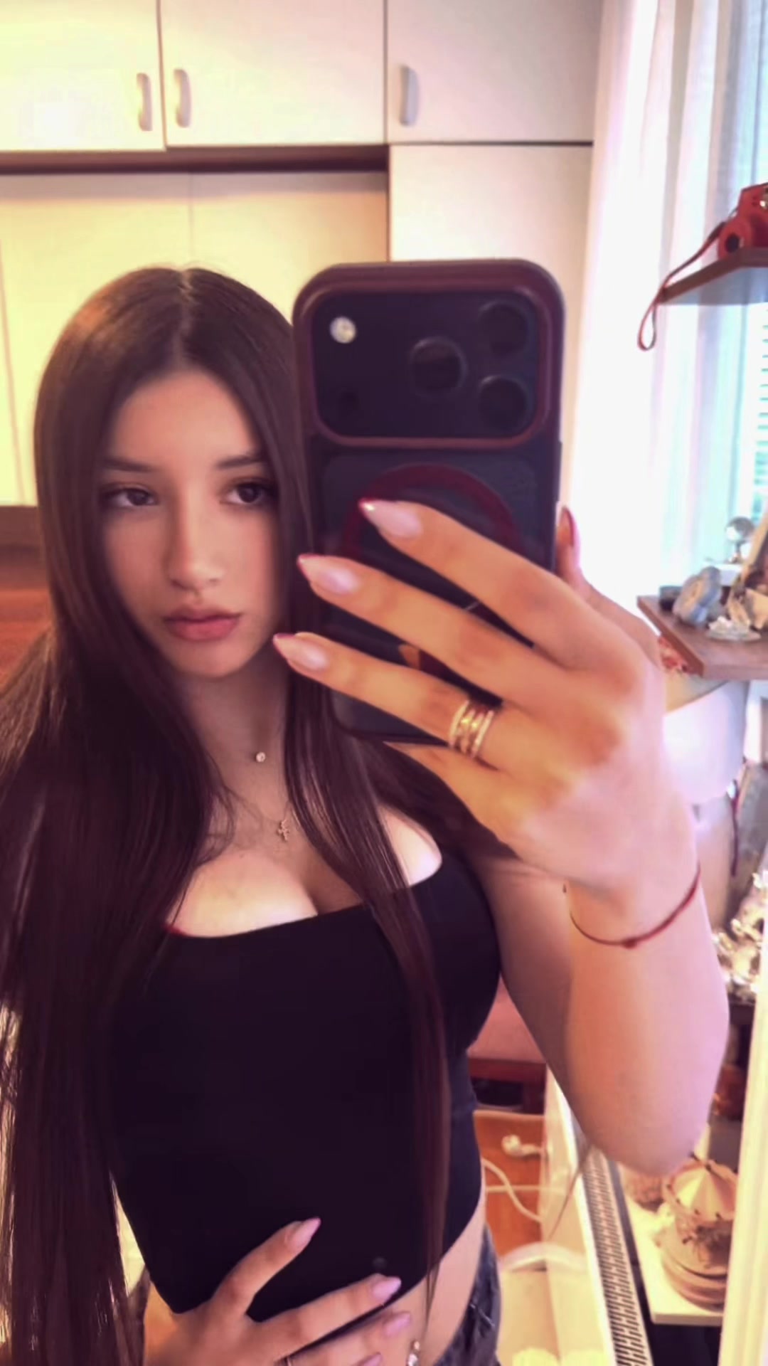 @𝙣𝙞𝙣𝙖