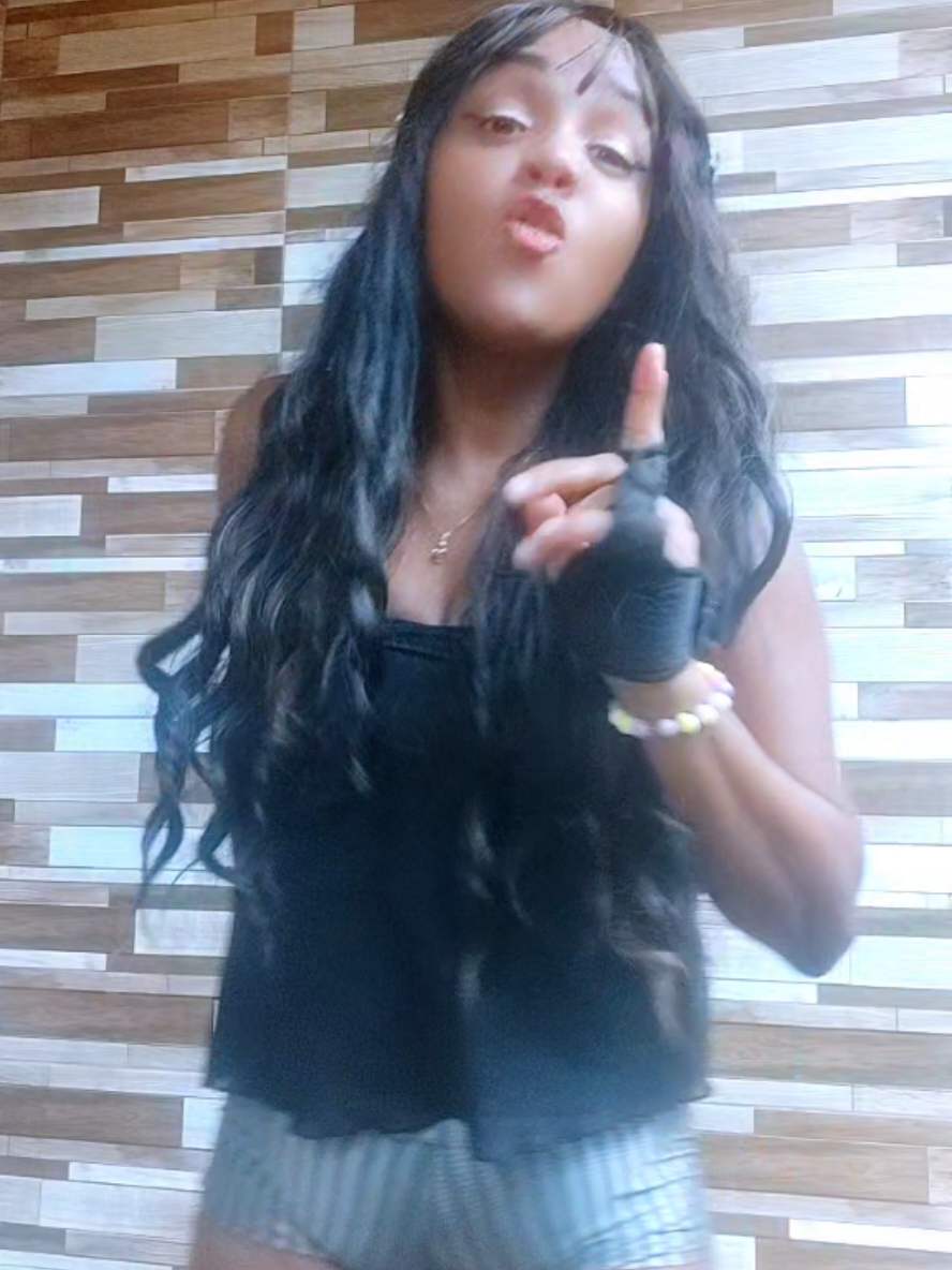 @Lucy a guria do short sexy