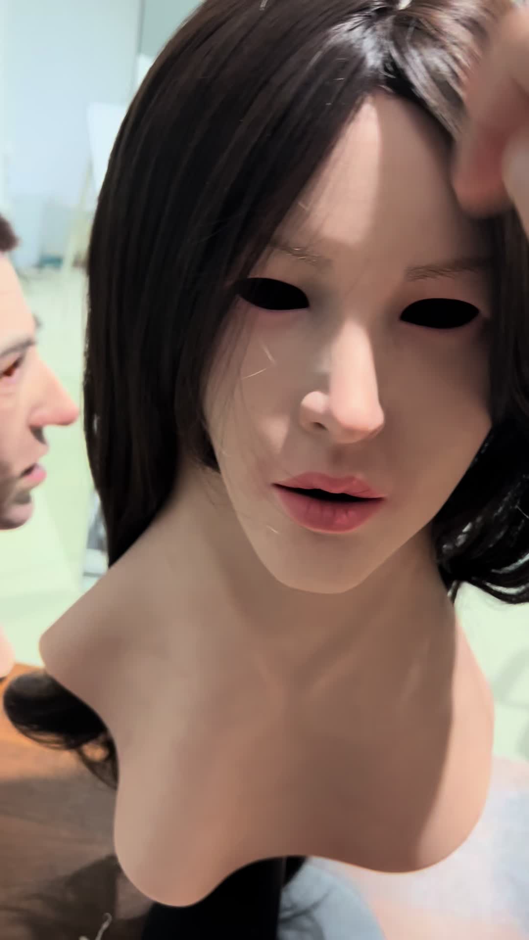 @Lifelikemask