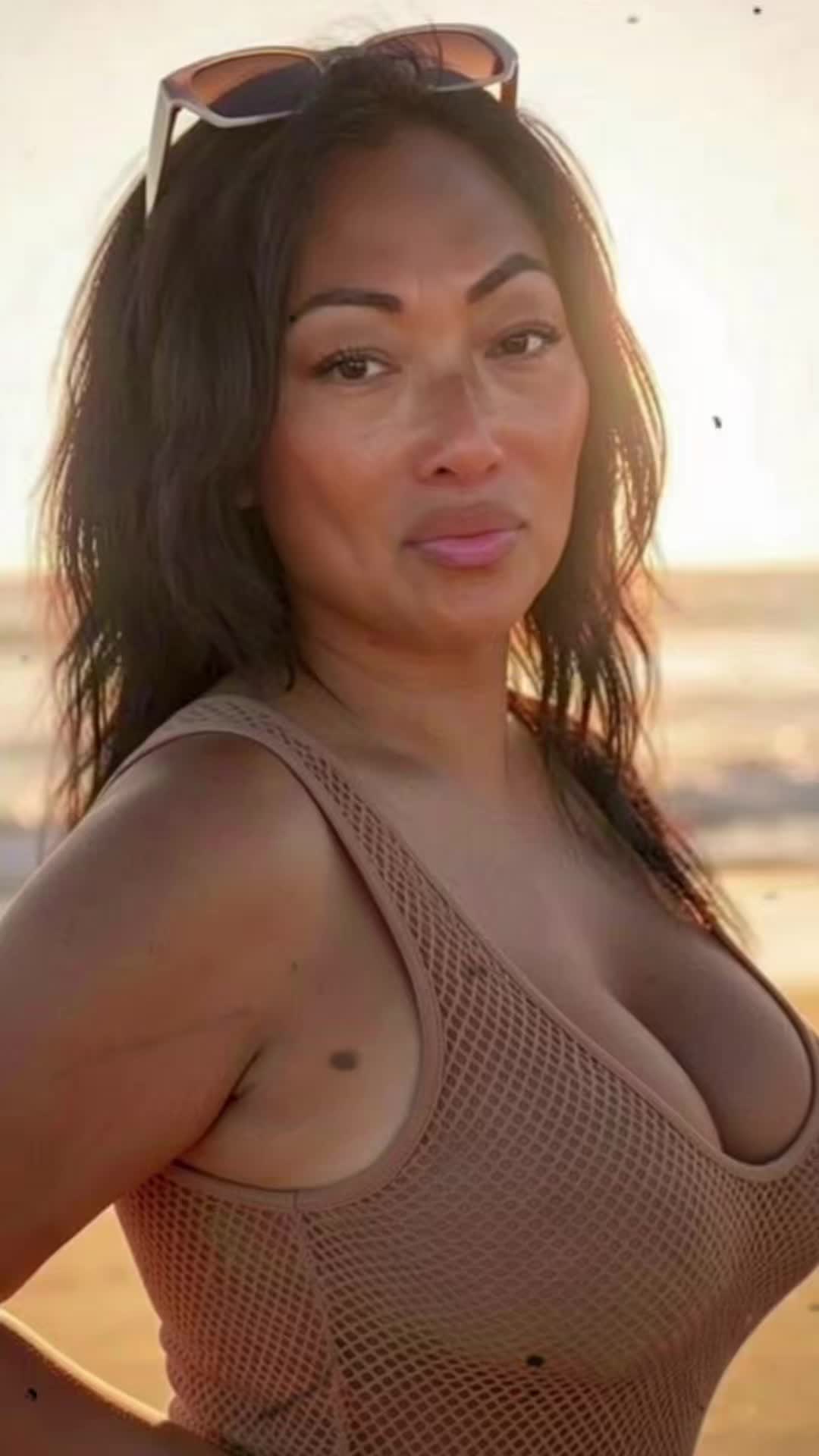 @Vietnamese Vixen