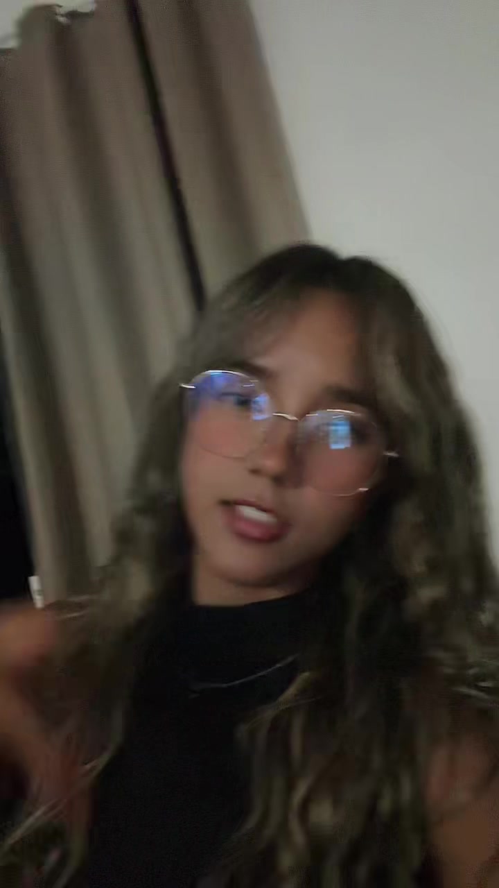 @IsllA