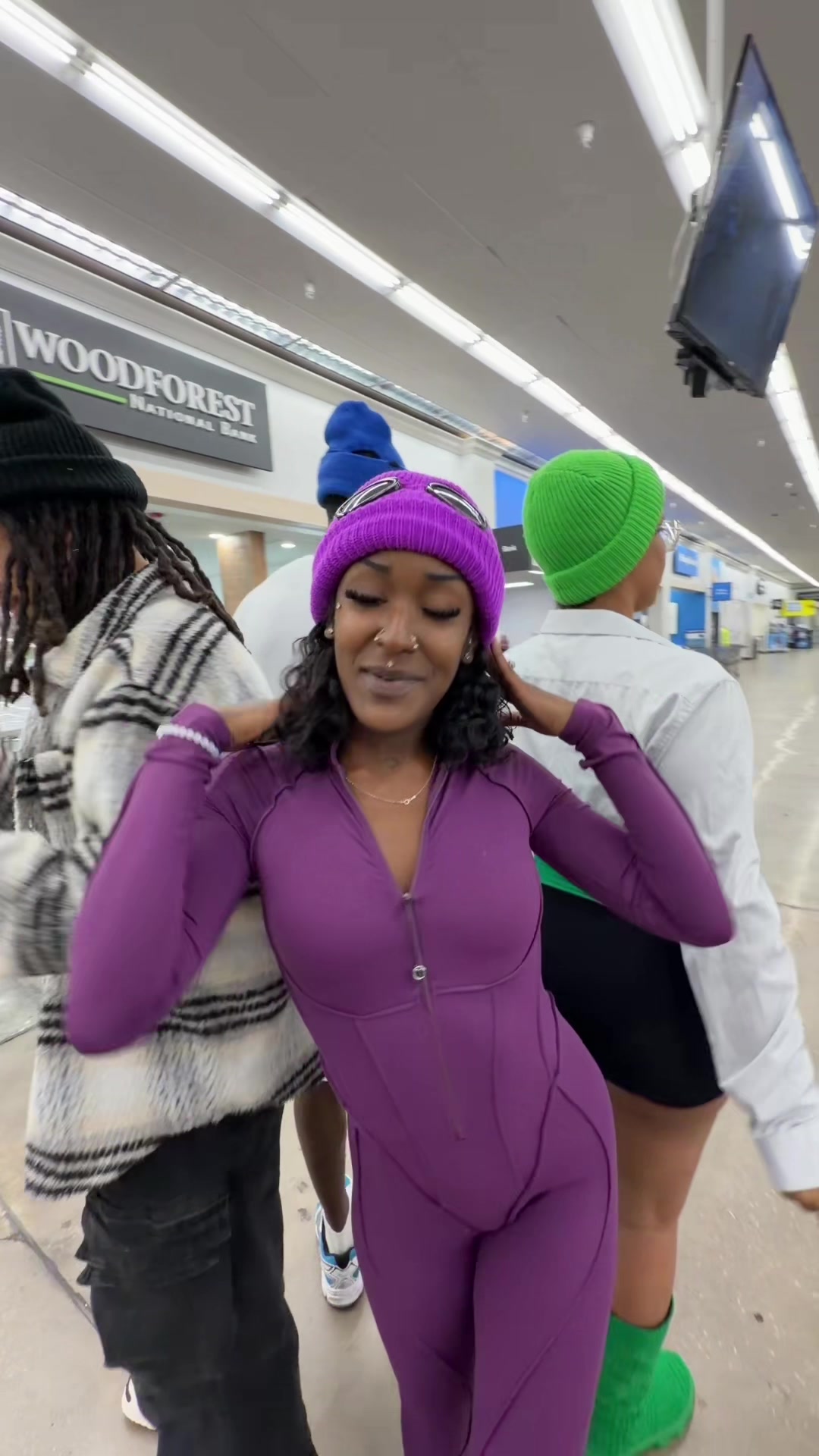 @HoodSkiiz