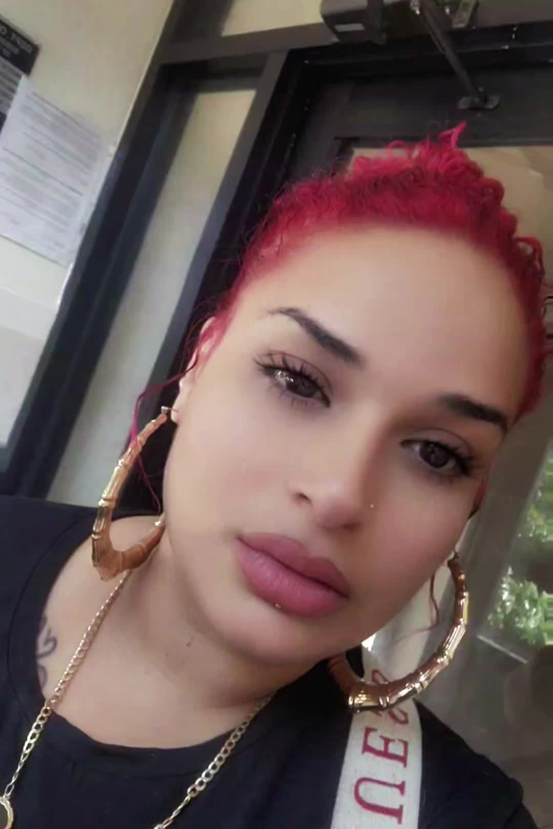 @Goldenlipz86