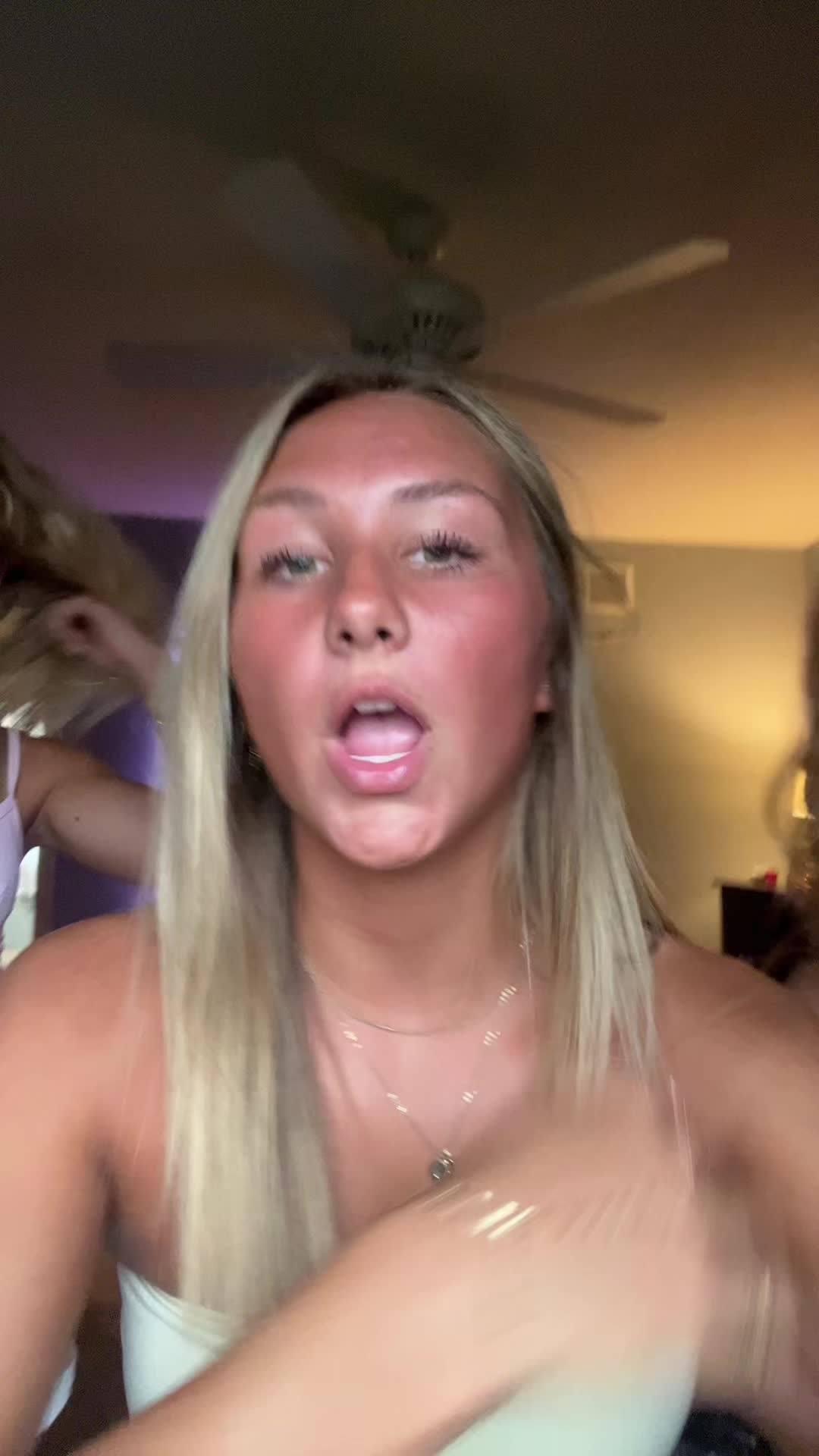 @averyahahahaha