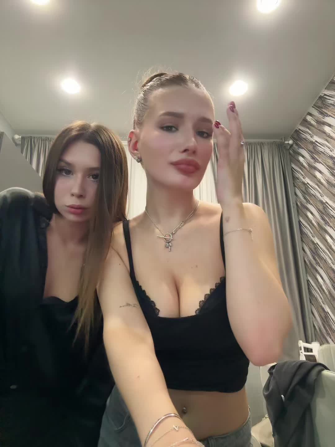 @Алиса 🐈⬛