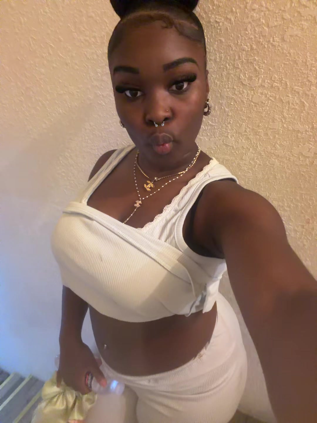 @lifewitmonique