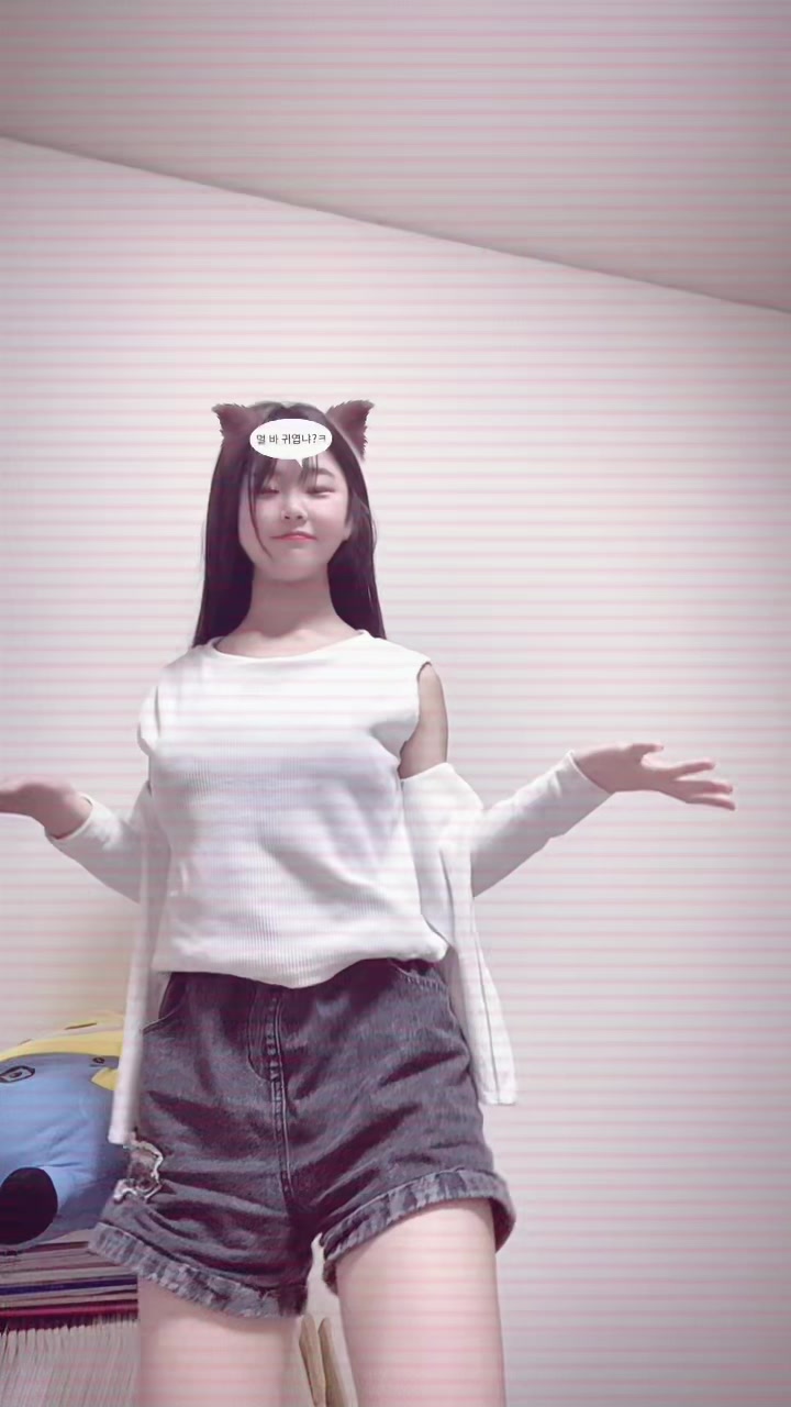 @すみれ