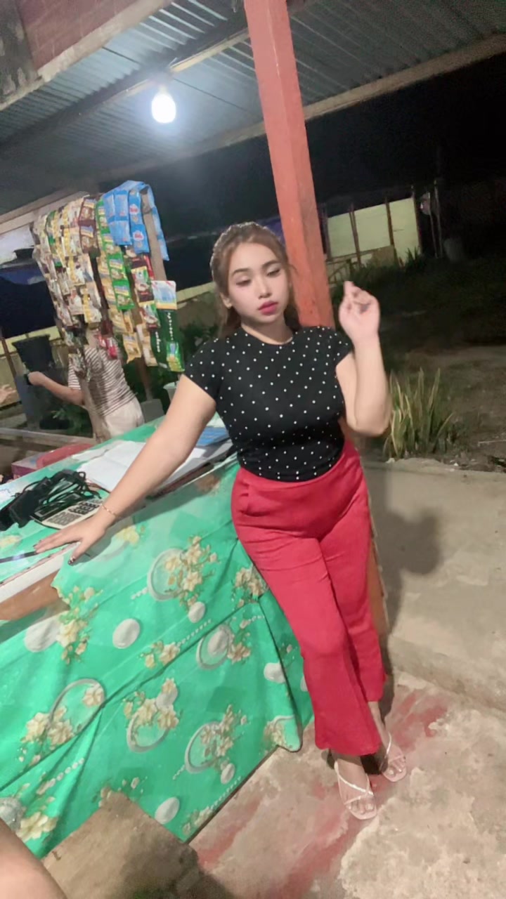 @julia frinella sari