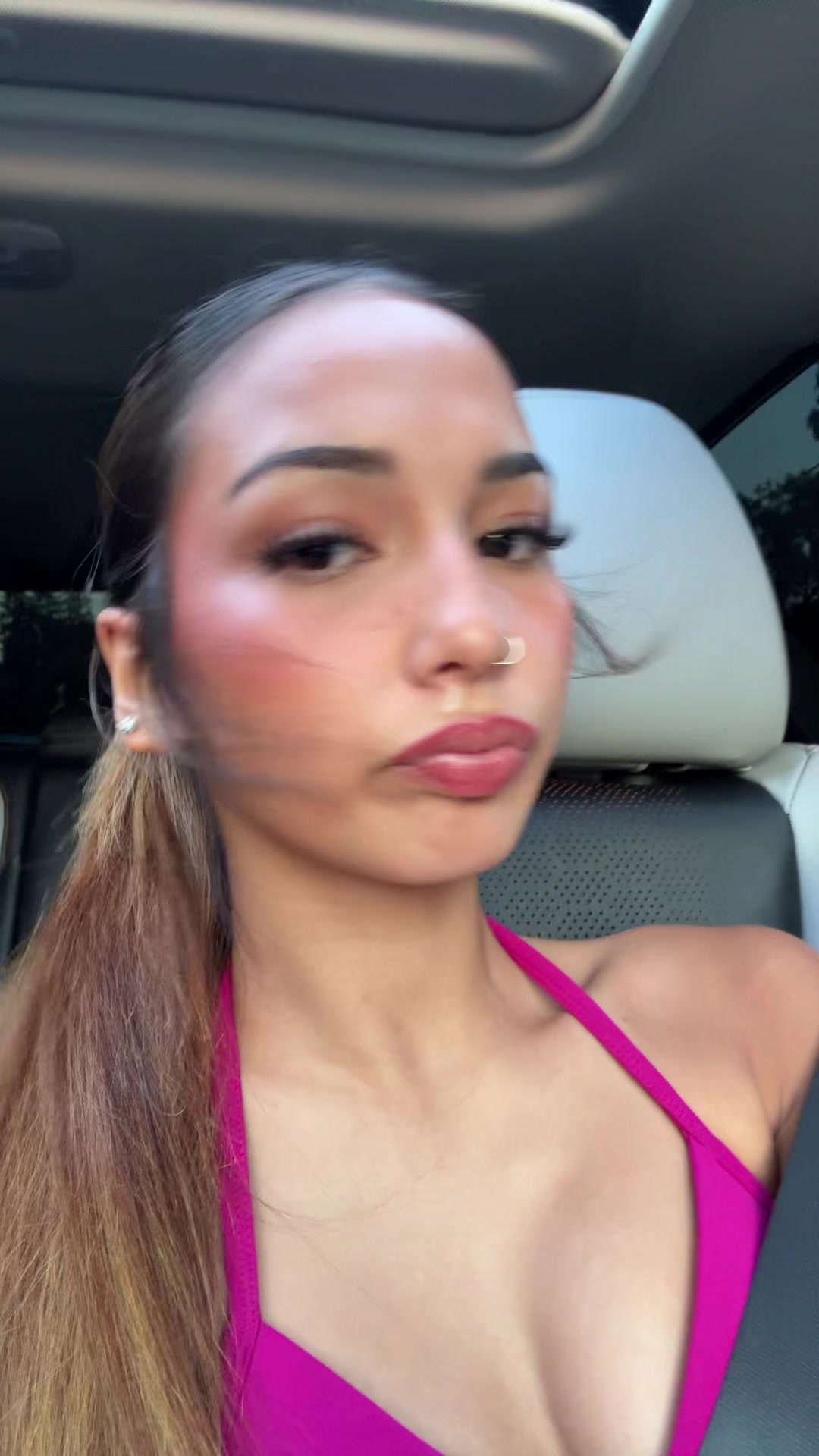 @￶