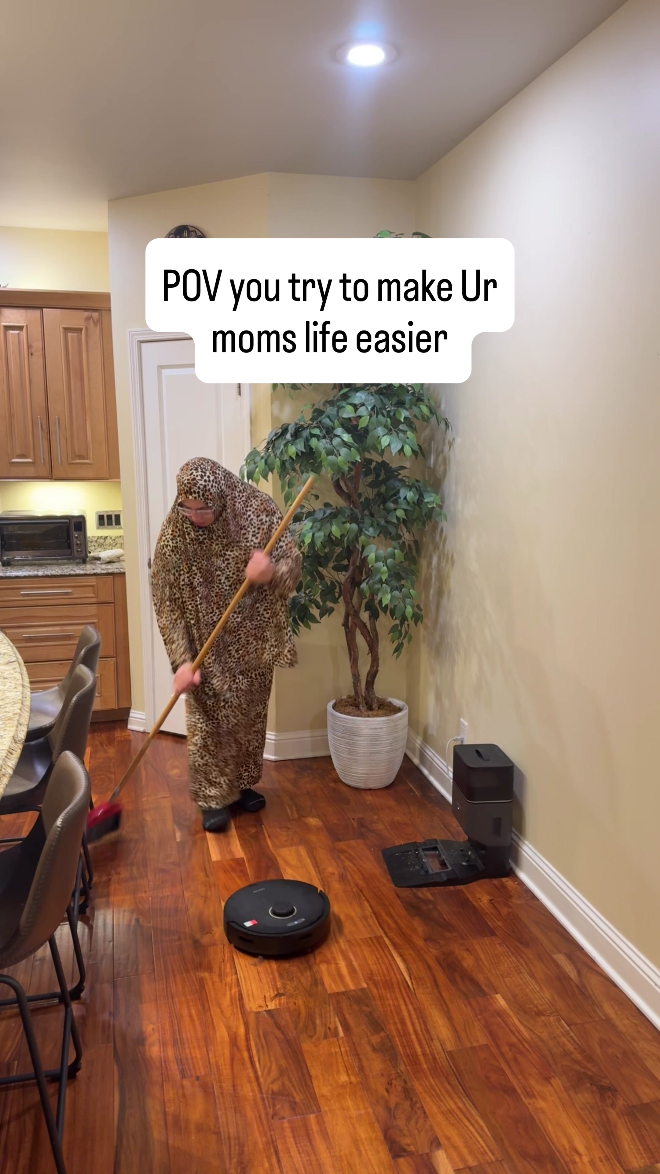 @adoolie_