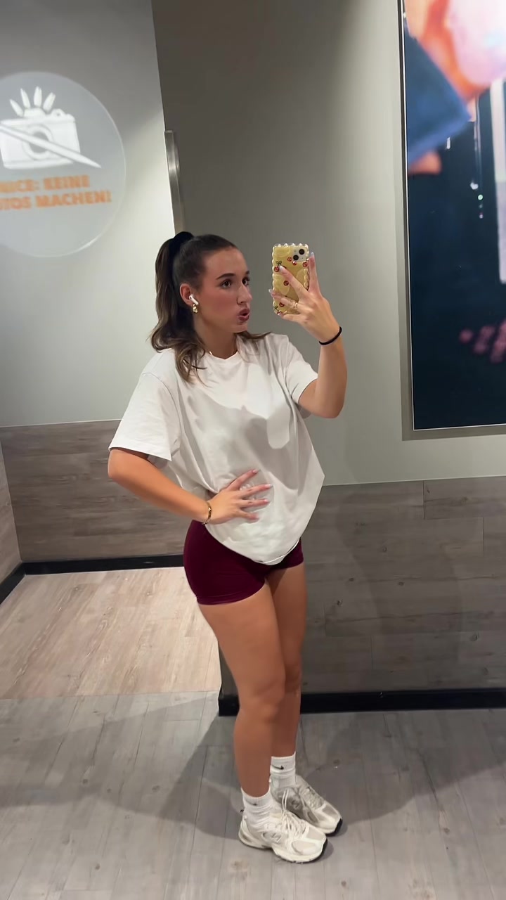 @laura_ser22🇭🇷