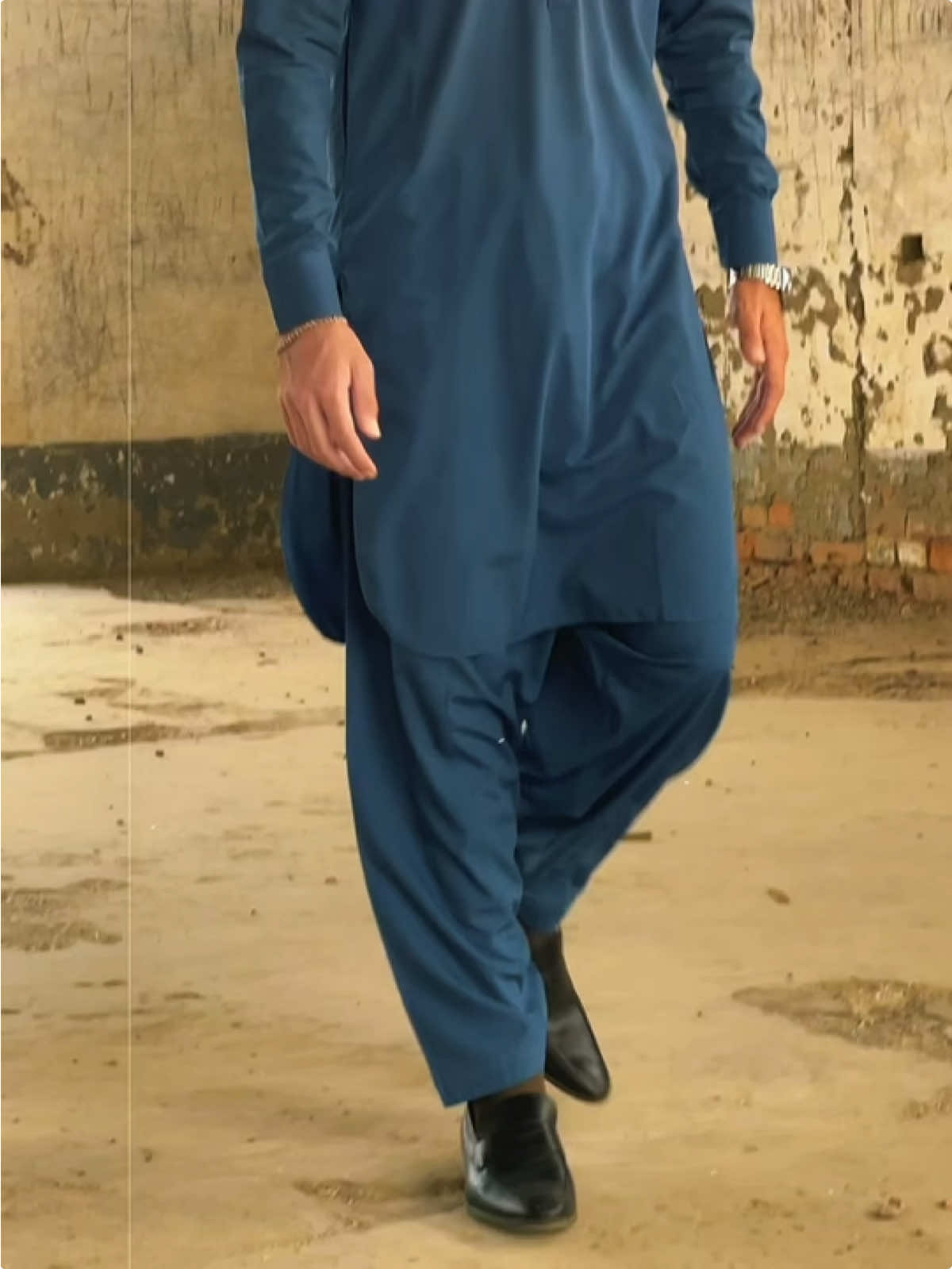 @شاہزیب خان بلوچ
