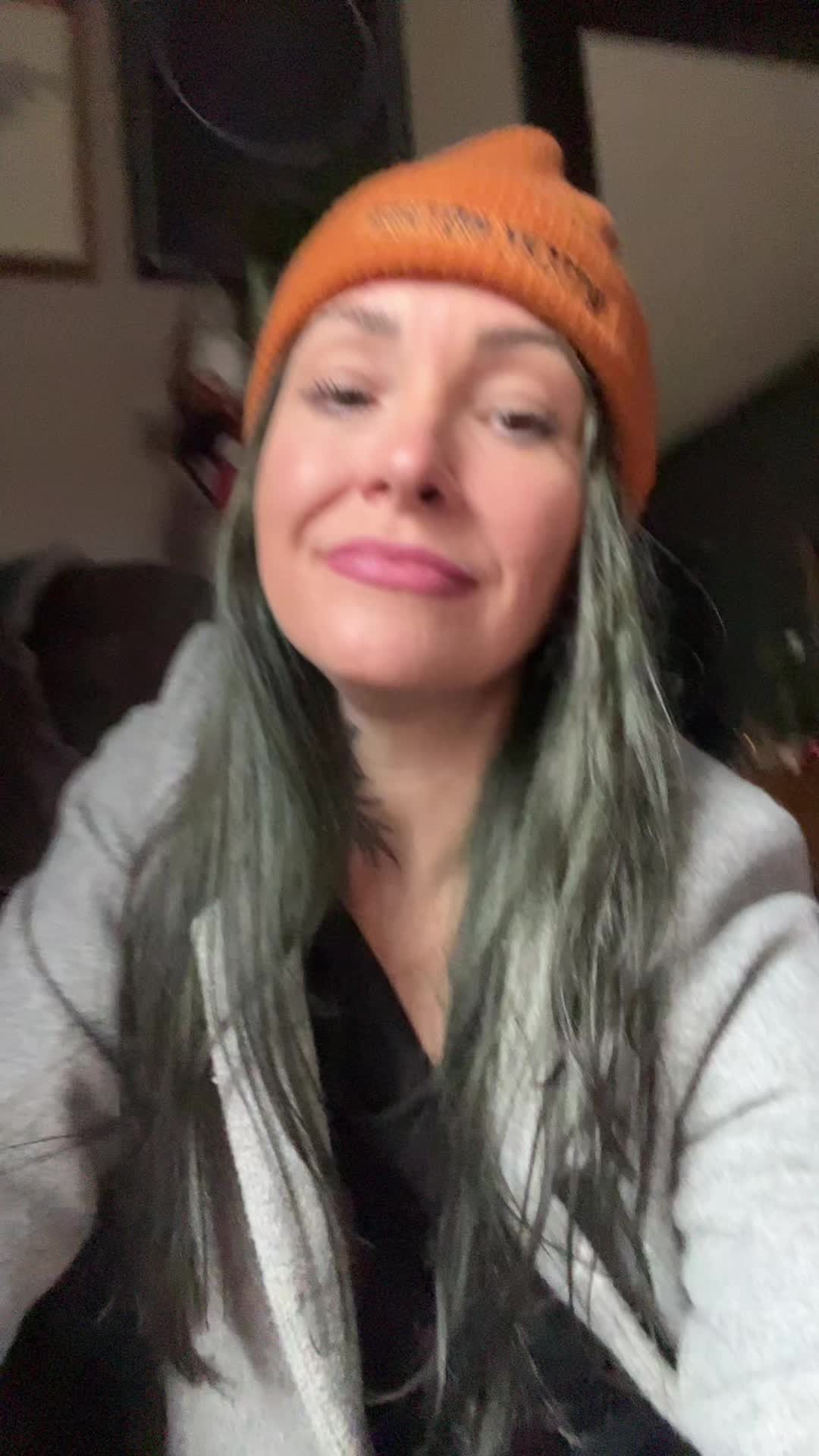 @Mommysgoneferal