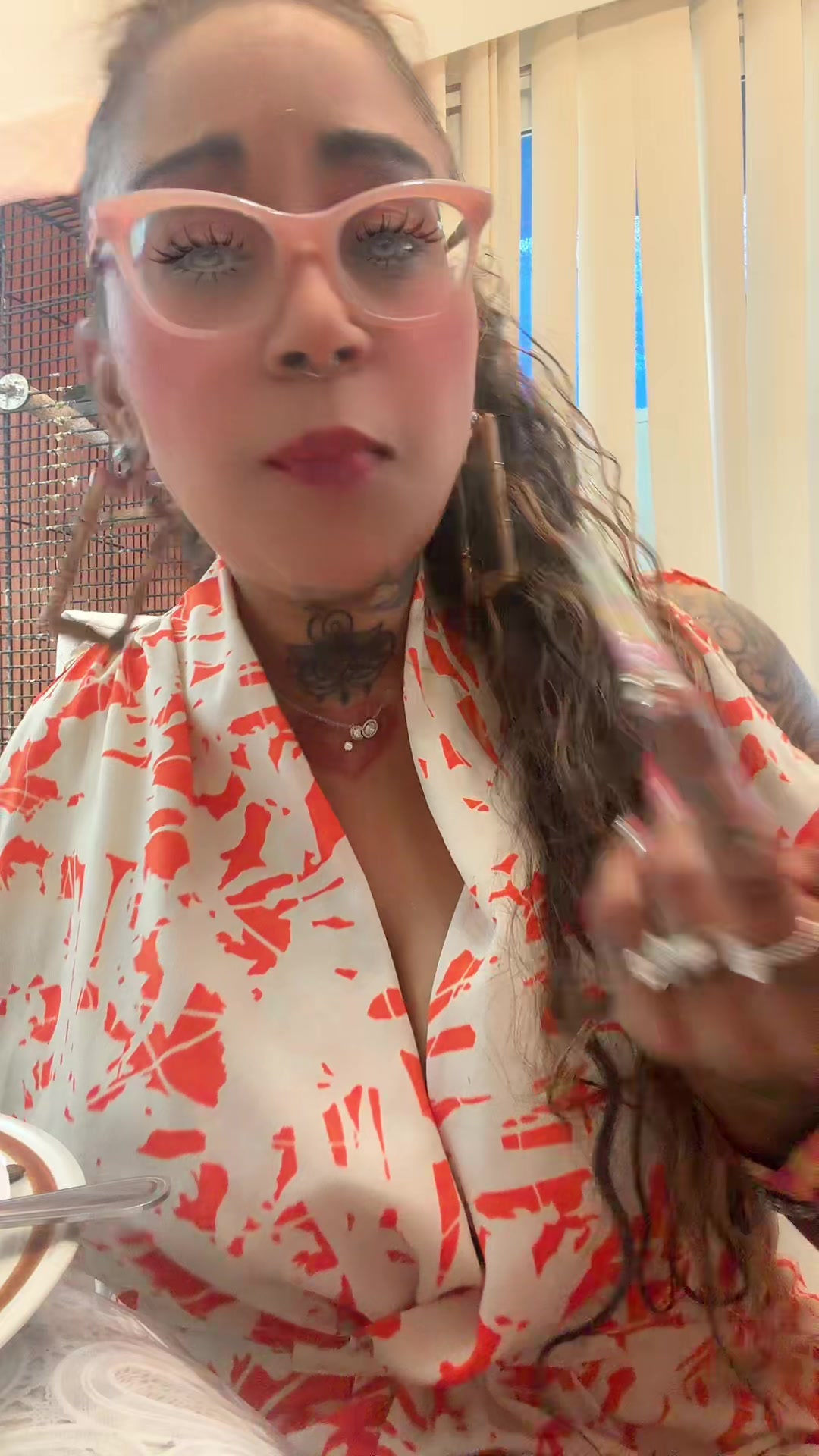 @Erika_TattedAmputee