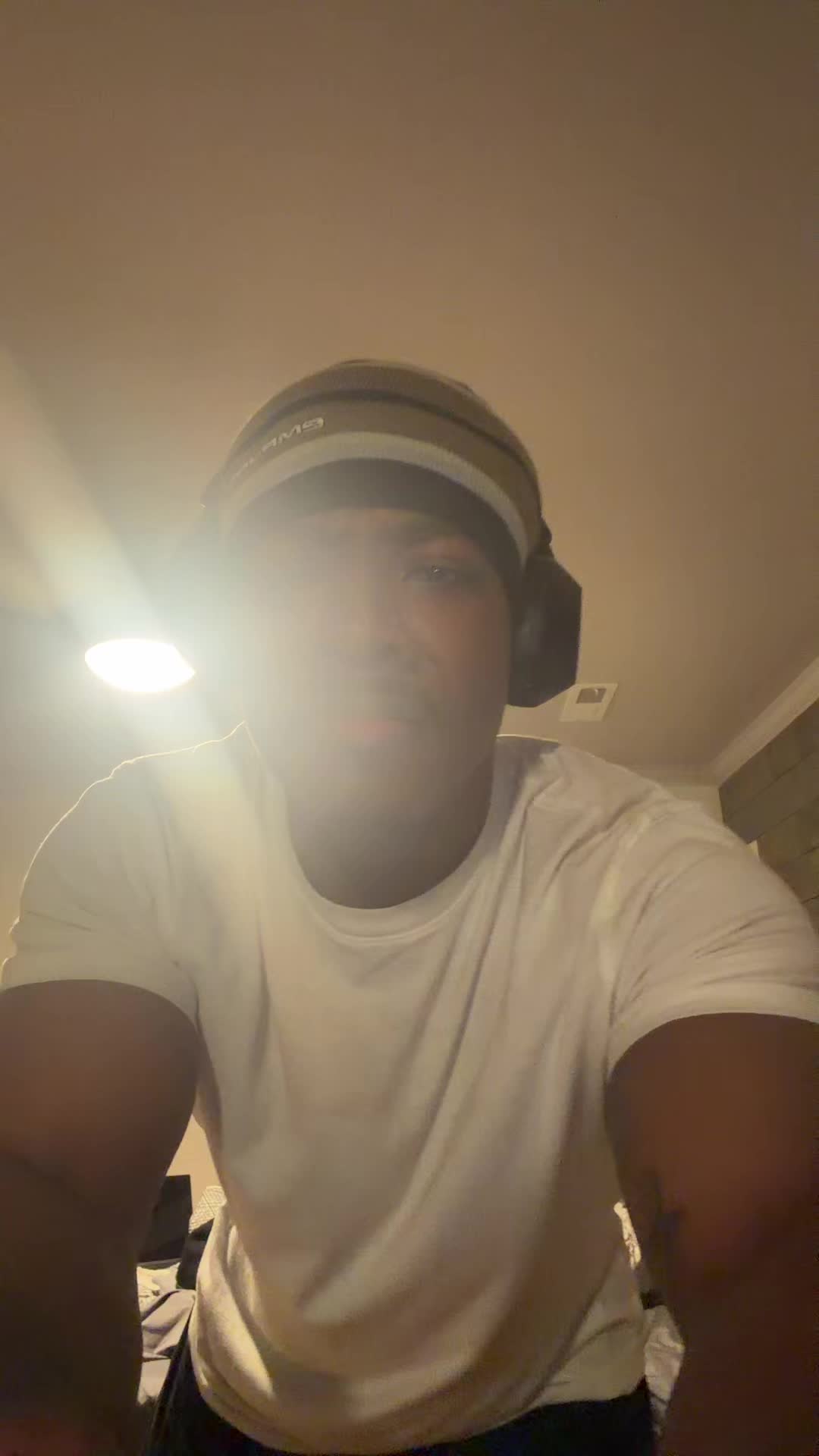 @AIRRONIE